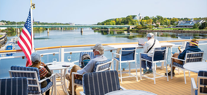 American Cruise Lines guest reviews and testimonials highlighting the cruise experience.