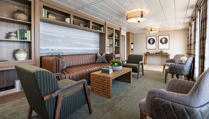 Storyteller Lounge