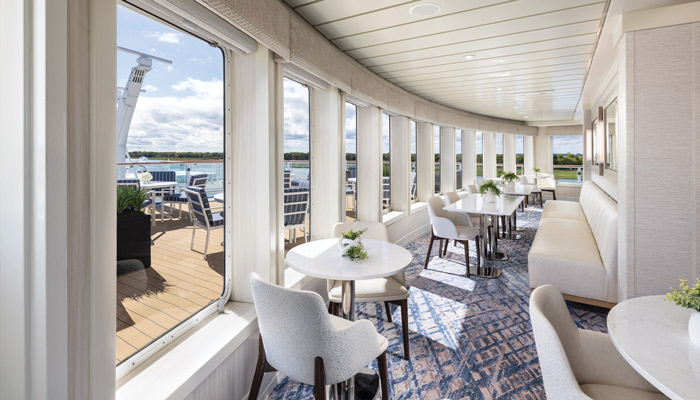 Sky Lounge 2